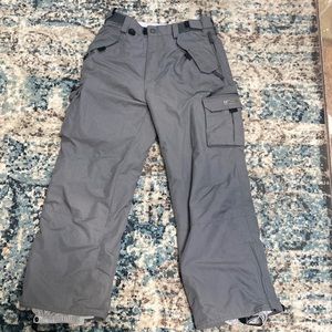 Gray turbine ski pants